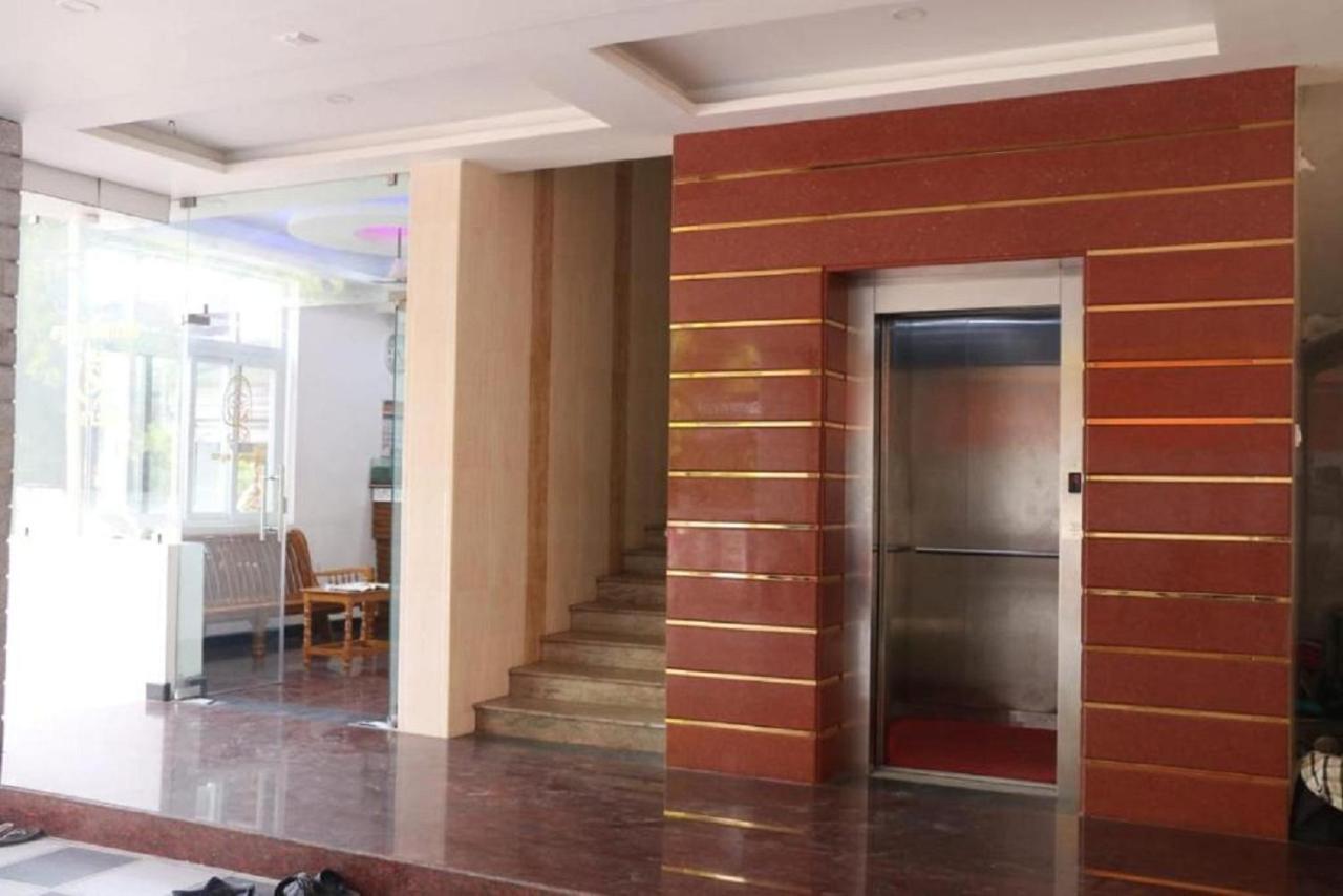 Saravanas Lodge Tiruchchendur Ngoại thất bức ảnh
